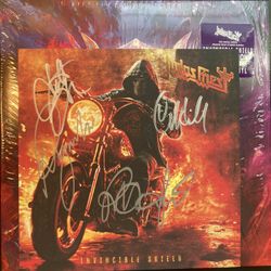 Judas Priest-Invincible Shield- 2LP PURPLE Signed By the Band Insert. Record is new and unplayed. Autographs are hand signed and look nice. This is th