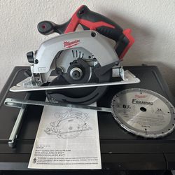 Milwaukee M18 Cordless Circular Saw