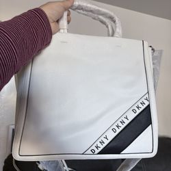 New Purses Perfect For Valentines Day 