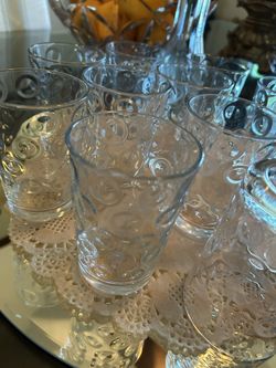  Glass Cups  11 ,   Good Size For Your Kitchen Cabinets,   Look Great In Any Buffet 