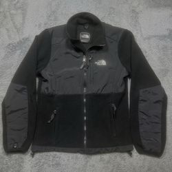 The North Face Black Denali Women’s Medium Full-Zip Jacket