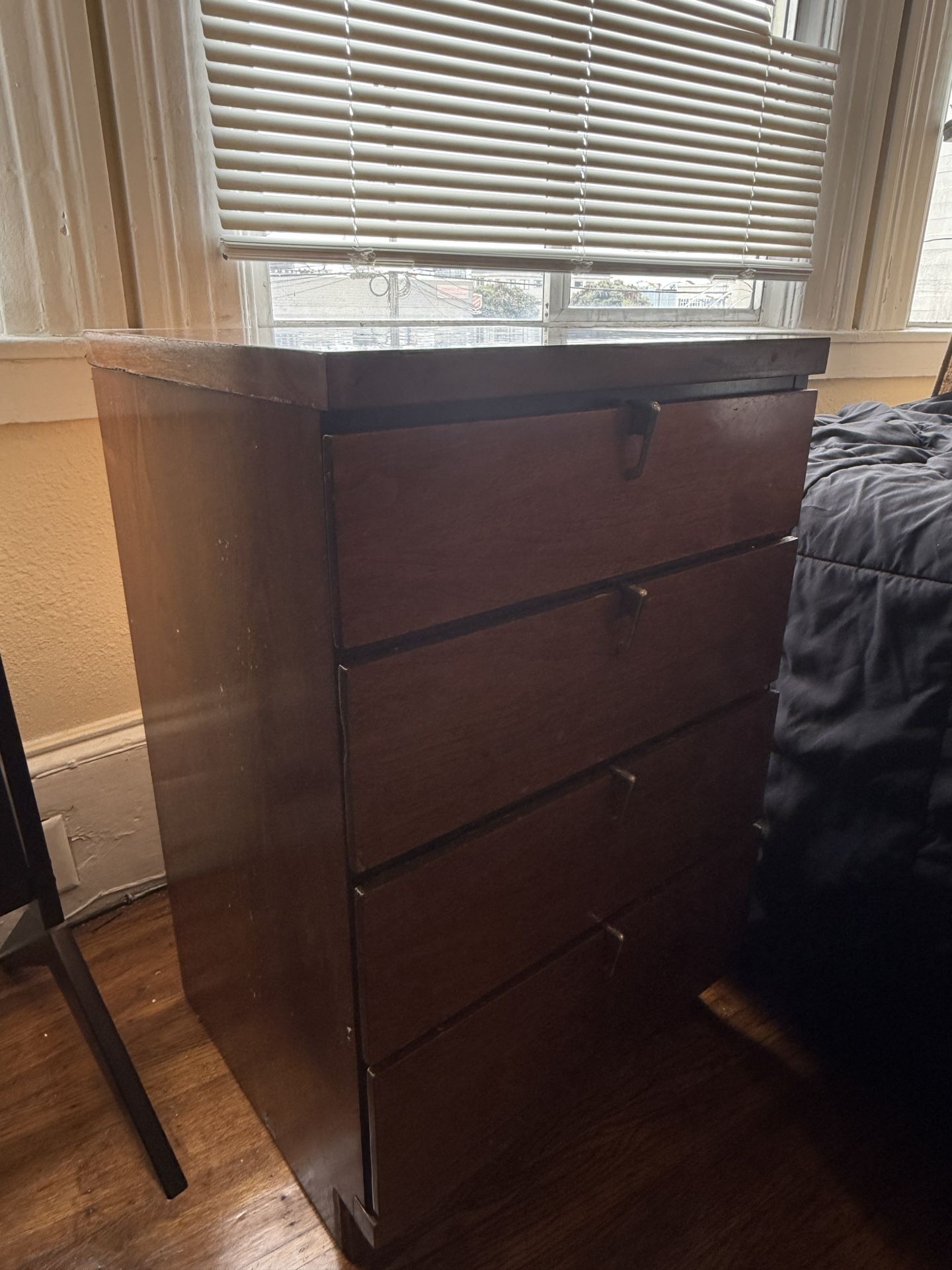 Medium Sized Dresser / Nightstand, Great Condition, Real Wood