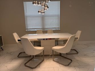 Large dining table with 6 chairs $500