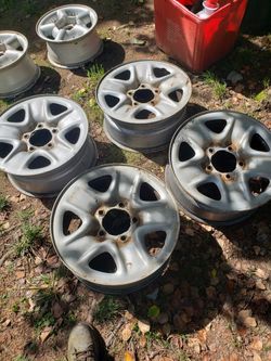 18 x 8 Tundra Wheels