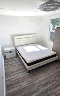 Full size bed