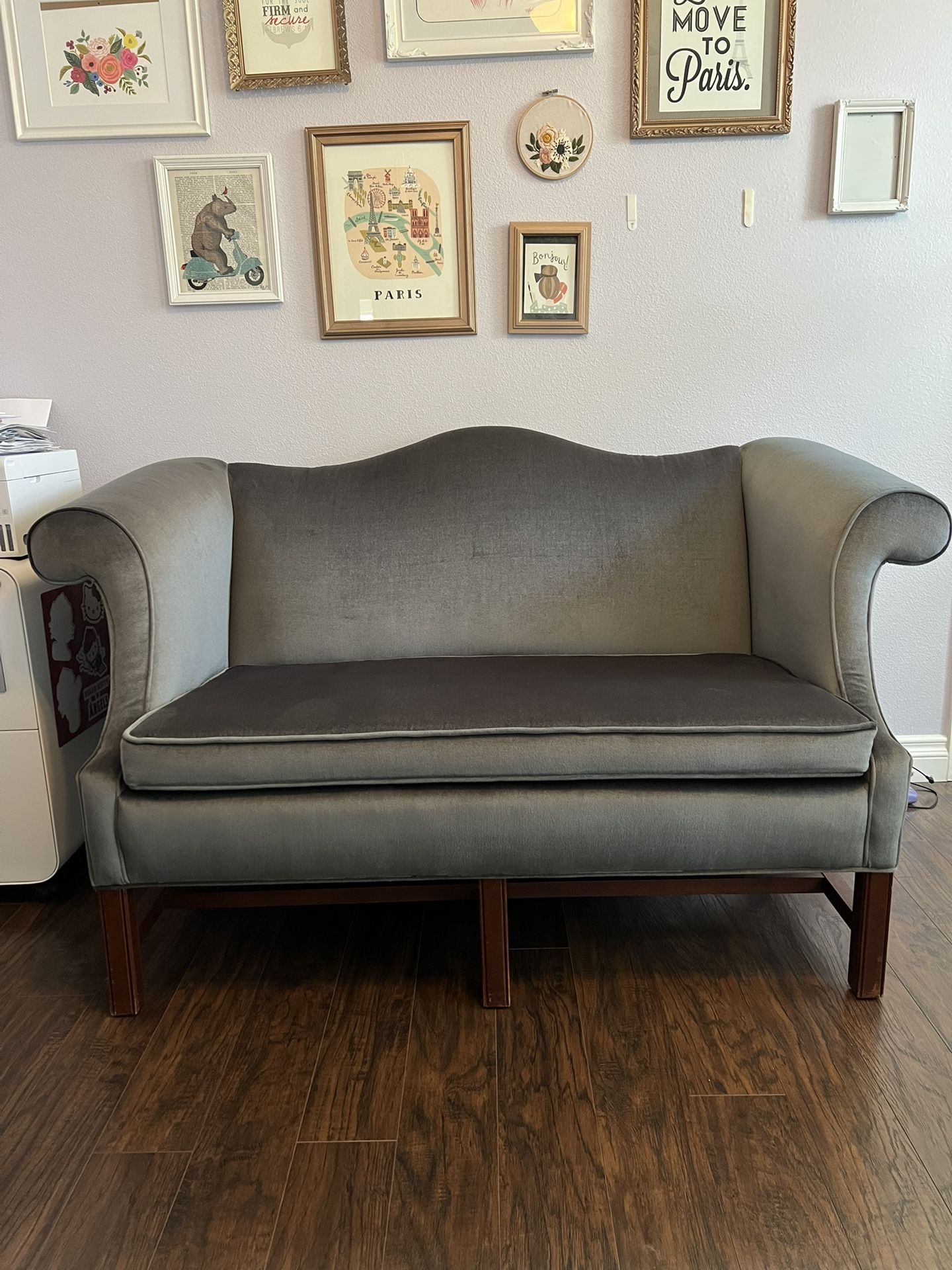  Vintage Settee
