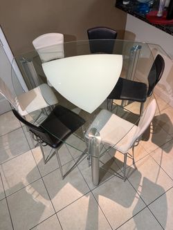 Glass Dining / Bar Table – Unique Designer Look!