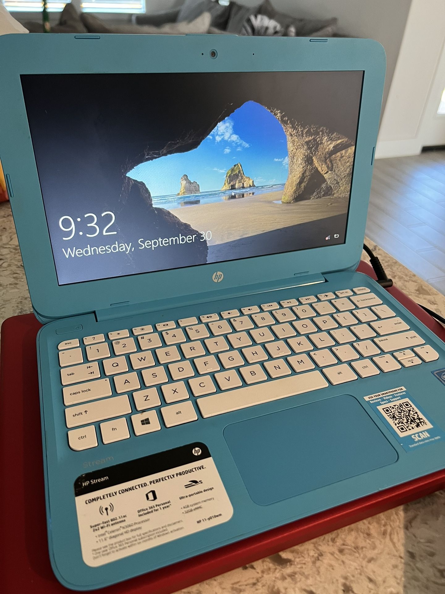 Mini HP Laptop 