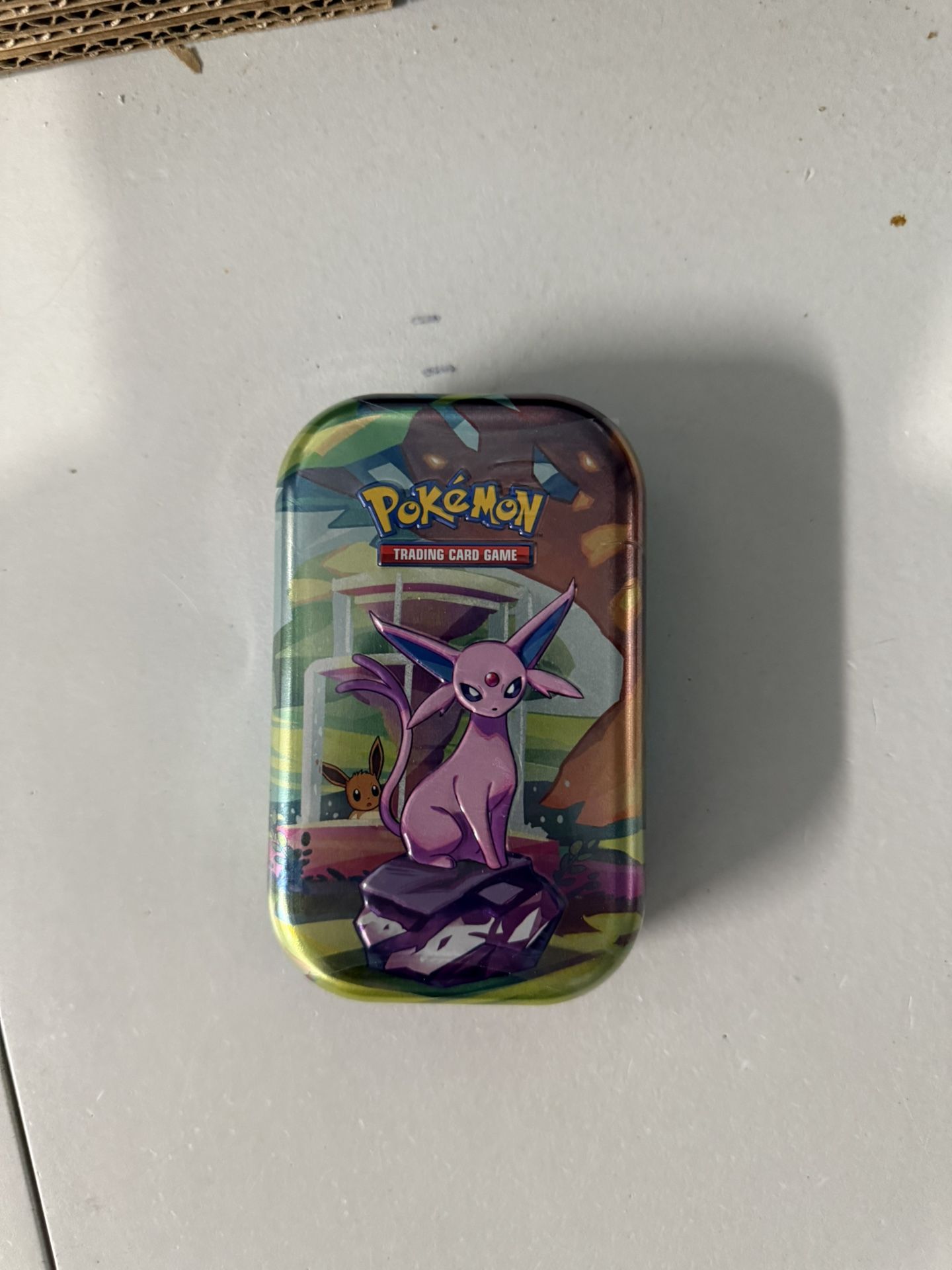 Pokemon Prismatic Espeon Tin