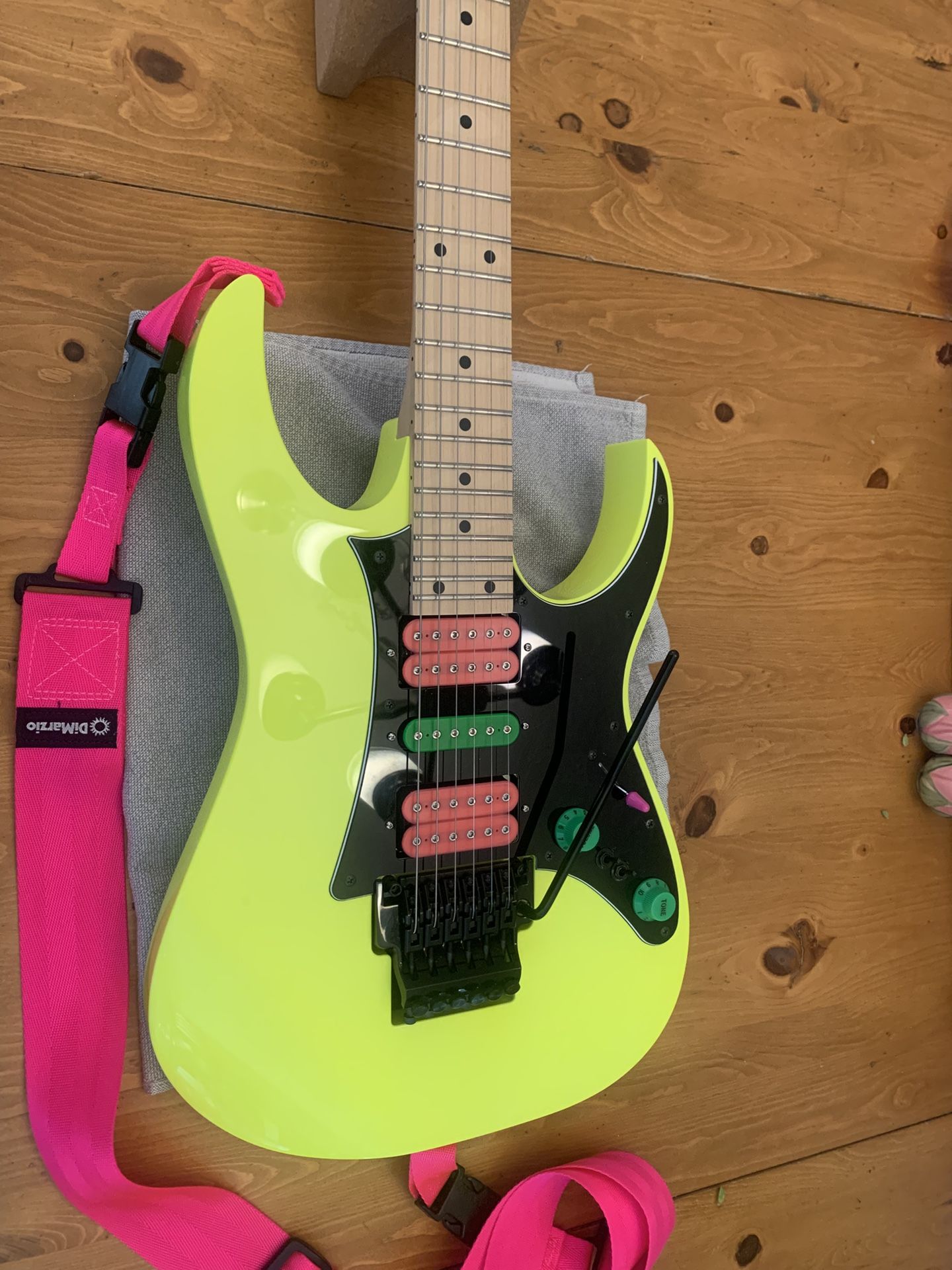Ibanez RG550DY Genesis Electric Guitar