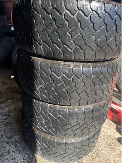 275/55R20 4 used tires A/T