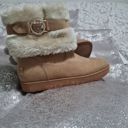 New GUESS Cuff Boots