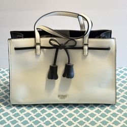 Guess Leila Girlfriend Satchel - White/Black