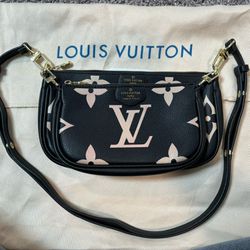 Louis Vuitton Monogram Multi-Pochette Accessories
