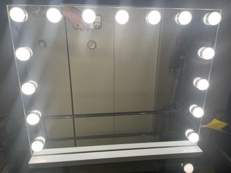 Hollywood Style LED Lighted Vanity Makeup Mirror – Like New