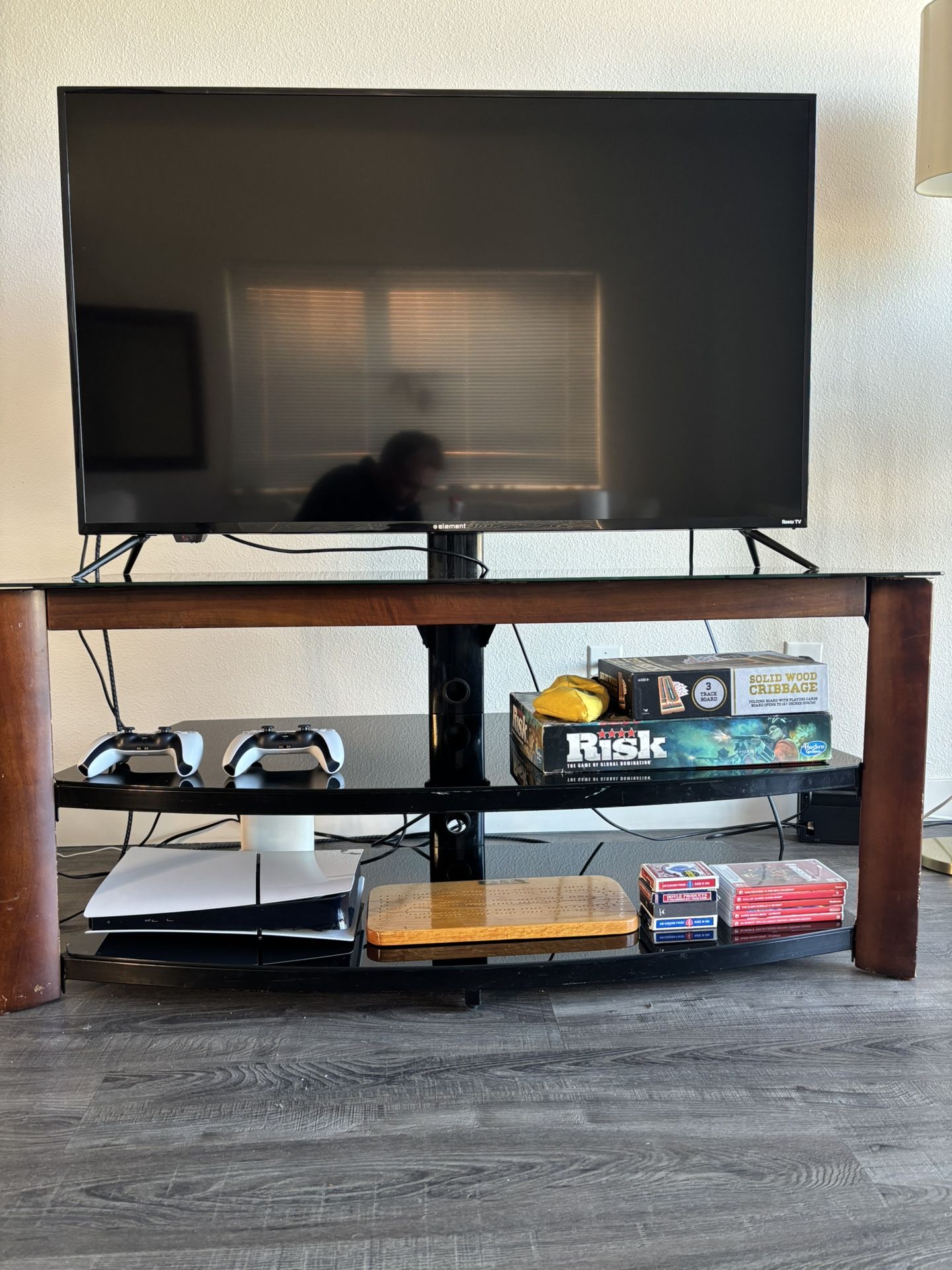 TV Stand 
