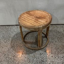 Vintage Rattan Side Table / Plant Stand – 20” Tall x 18” Wide
