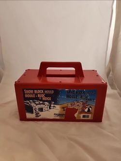 Paricon Snow & Sand Block Mold. This 5" x 10" mold is perfect for creating struc
