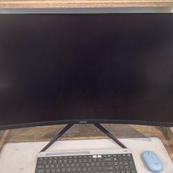 Curved PC Monitor