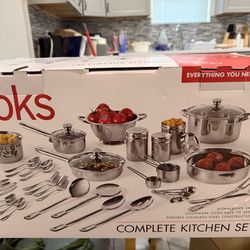 Cooks complete kitchen set