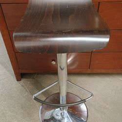 SWIVEL ADJUSTABLE BAR STOOL CHAIR