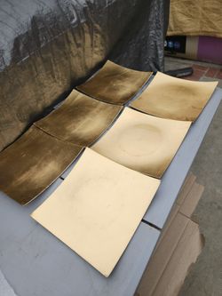 6  Wave Plastic Chargers