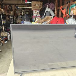 Pioneer 43 Inch Tv Like New With Remote  