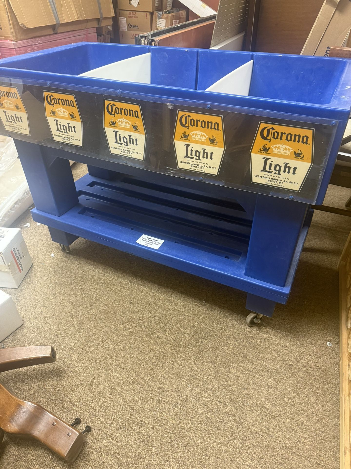 Outside Movable Drinks, Storage With Drain Tap