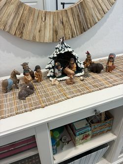17 Piece Native American Nativity Set