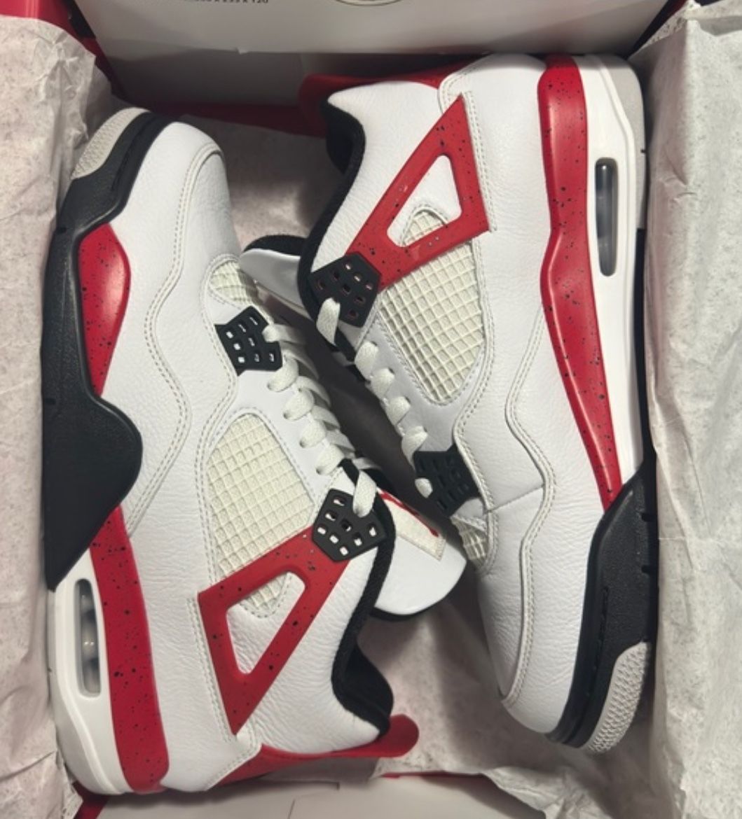 Jordan 4s