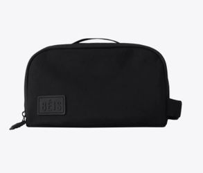 Beis Beautiful toiletry bag