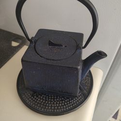 Tetsubin Teapot, Cast Iron Teapot - Cube - 0.6L - Dark Blue W Plate/Tray