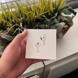 AirPods 4