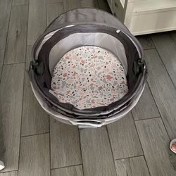Portable Bassinet On-The-Go Baby Dome