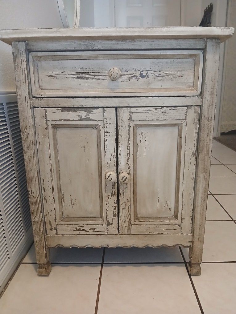 Wood End Table