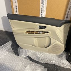Subaru crosstrek door panel