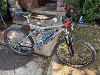 Diamondback racing  V-link mountain bike
