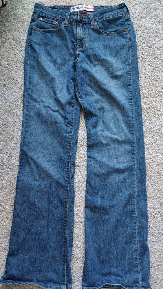 Denizen Levis Totally Shaping Womens Size 10 Boot Cut Jeans Med Wash