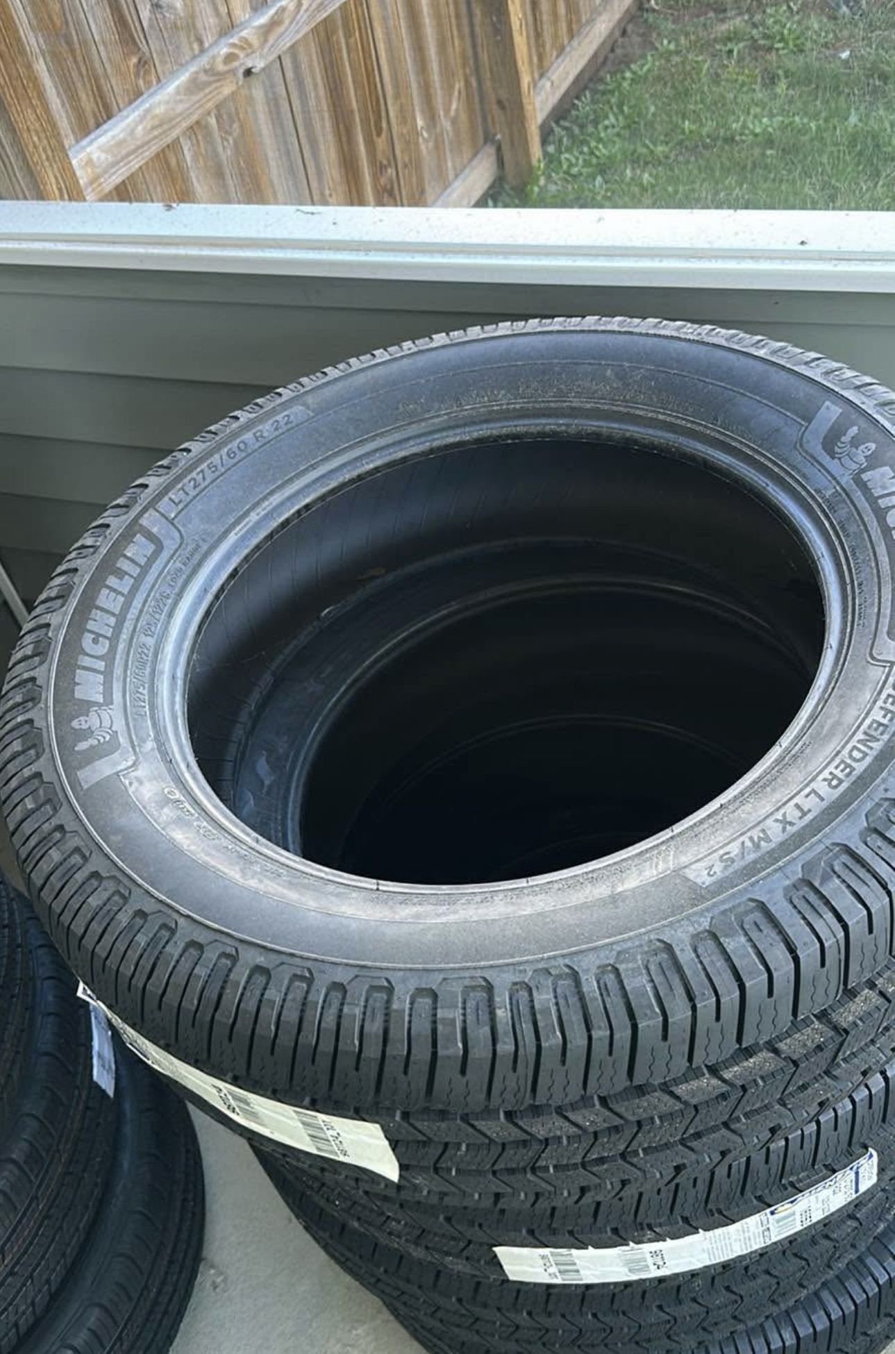 Michelin Defender LTX M/S 2 275/60/22