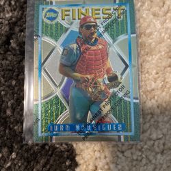 1995 Topps Finest REFRACTOR PARALLEL with peel Ivan Rodriguez Rangers #109