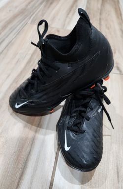 Nike Phantom GX Cleats