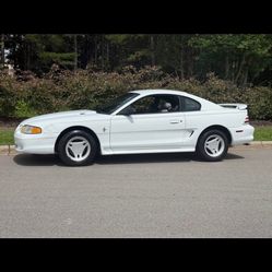 1994 Ford Mustang