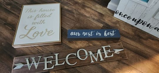 Home Decor/Wall Decor