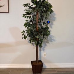 Artificial Tree  5.5ft tall