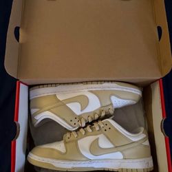 Nike Dunk Low Team Gold 