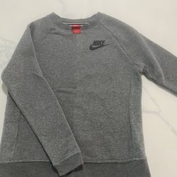 Women’s NIKE Sweater Size Small