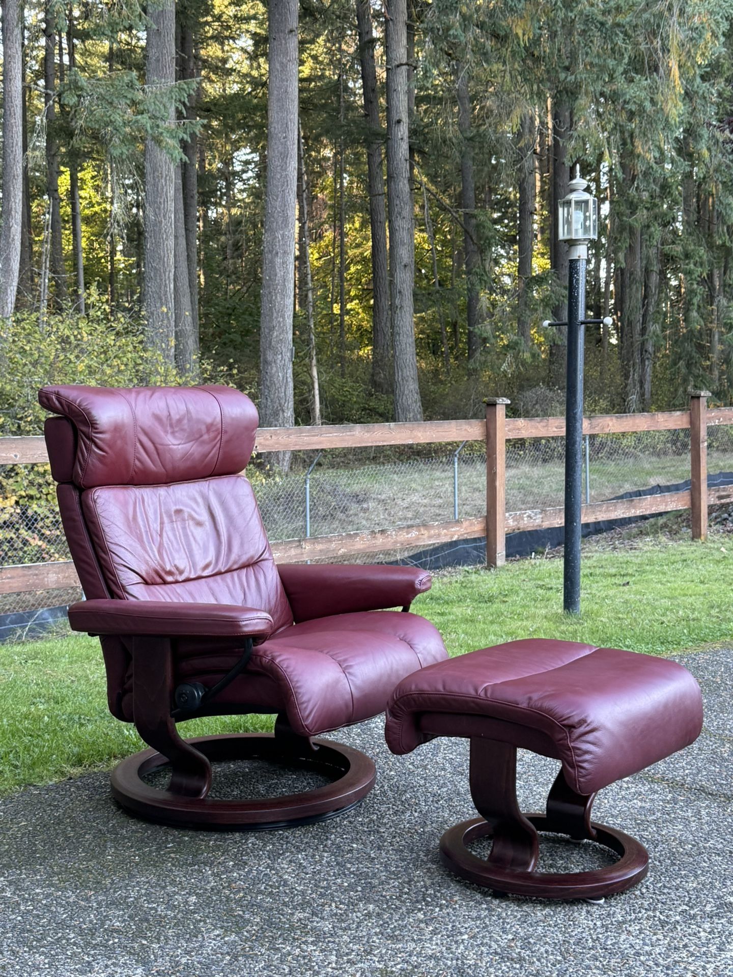 Ekornes Stressless  Chair And Ottoman