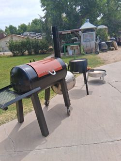 BBQ smoker - grill And Discos