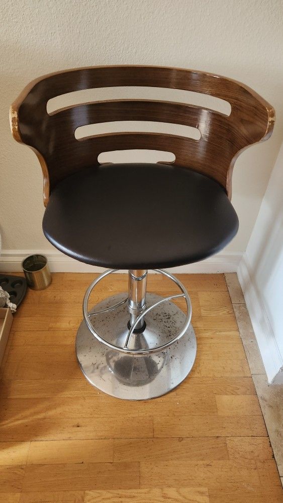 Rotating Mid-Century Modern Rotating Bar Stool