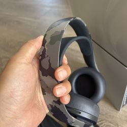 PlayStation Pulse 3D Wireless Headset - Gray Camouflage